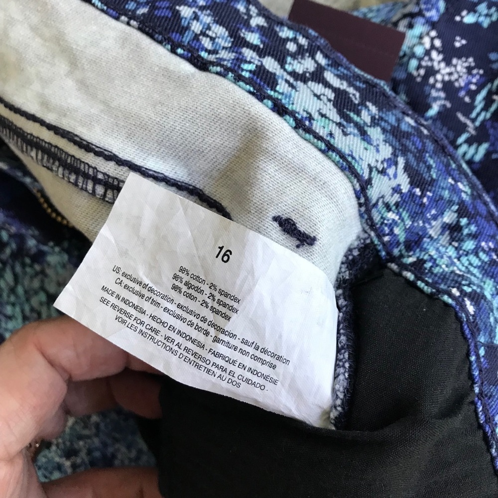 Gloria Vanderbilt Shorts, Blue Speckled, 16, NWT - Picture 10 of 11